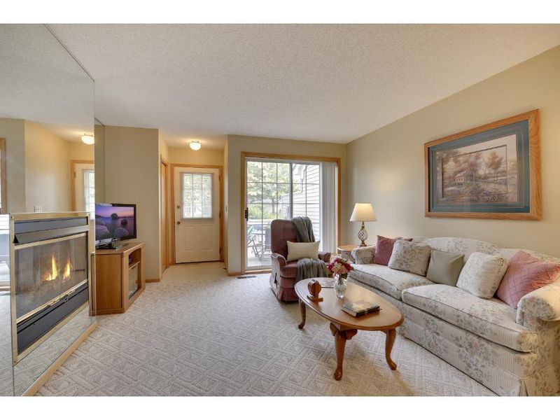 4056 Beaver Dam Rd #2, Eagan, MN 55122