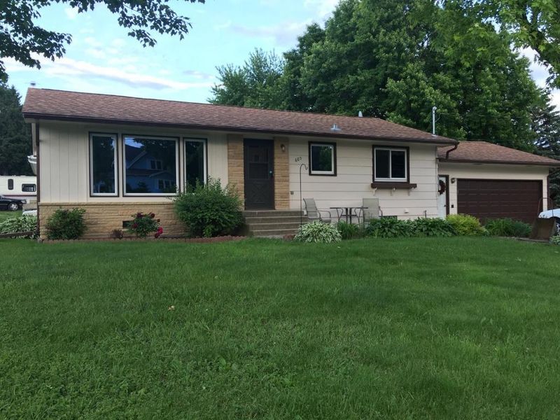 605 Johnson Ave SW, Cokato, MN 55321