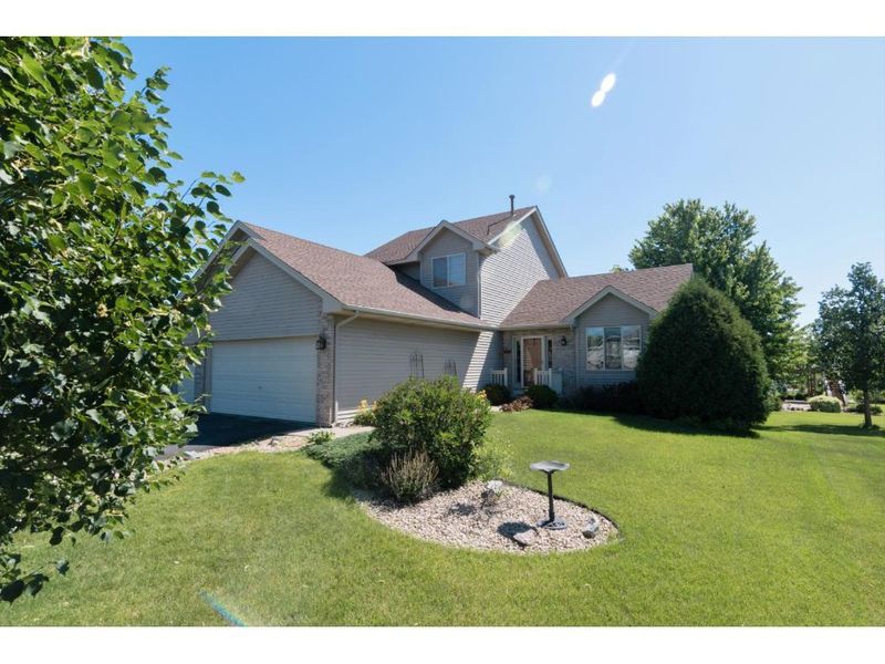 4621 Impatiens Ct N, Brooklyn Park, MN 55443