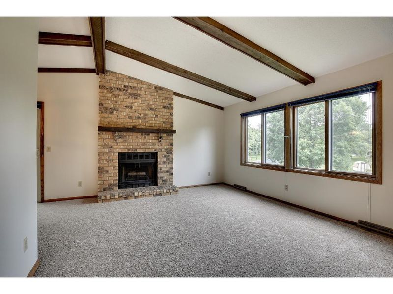 904 Lawnview Ave, Shoreview, MN 55126