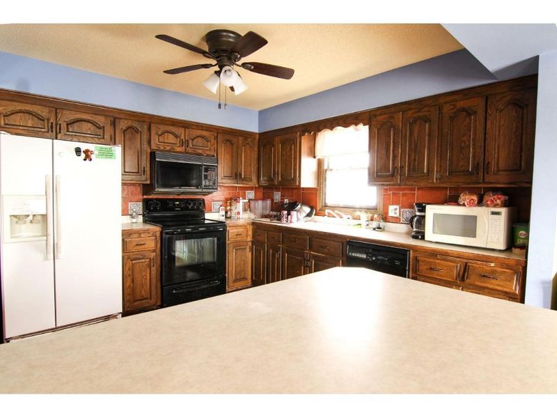 3427 12th Ave, Anoka, MN 55303
