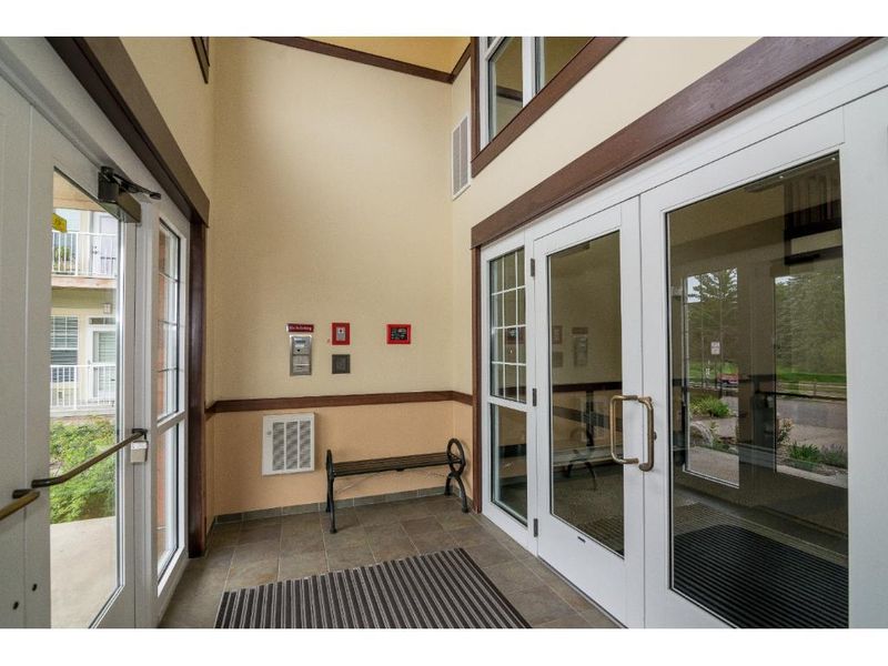 5445 Boone Ave N #117, New Hope, MN 55428