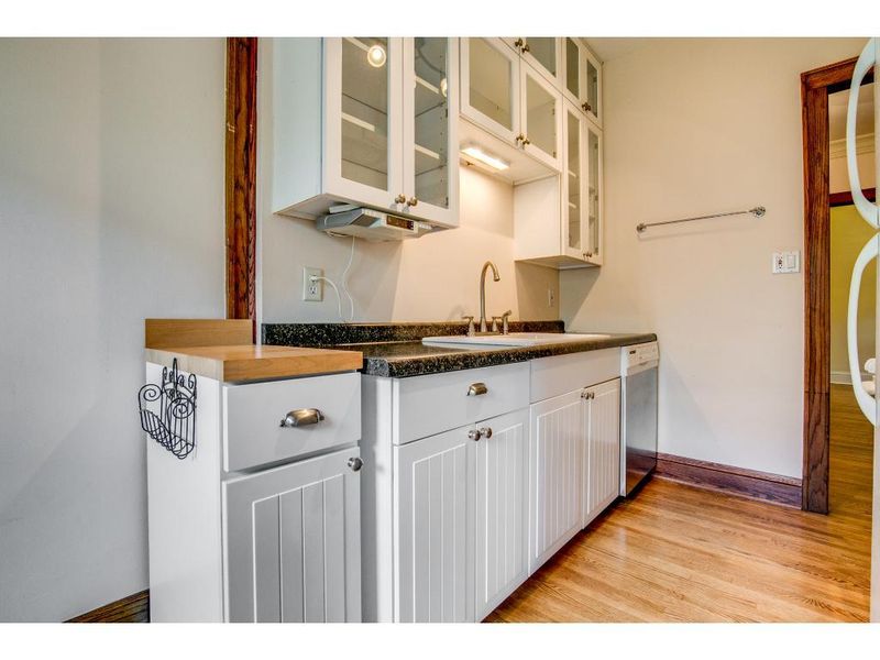 2309 Grand Ave S #6, Minneapolis, MN 55405