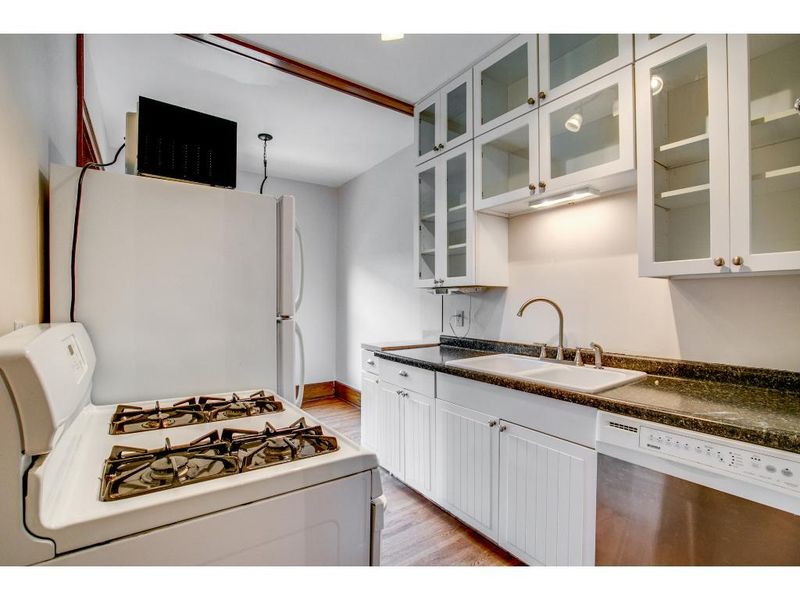 2309 Grand Ave S #6, Minneapolis, MN 55405