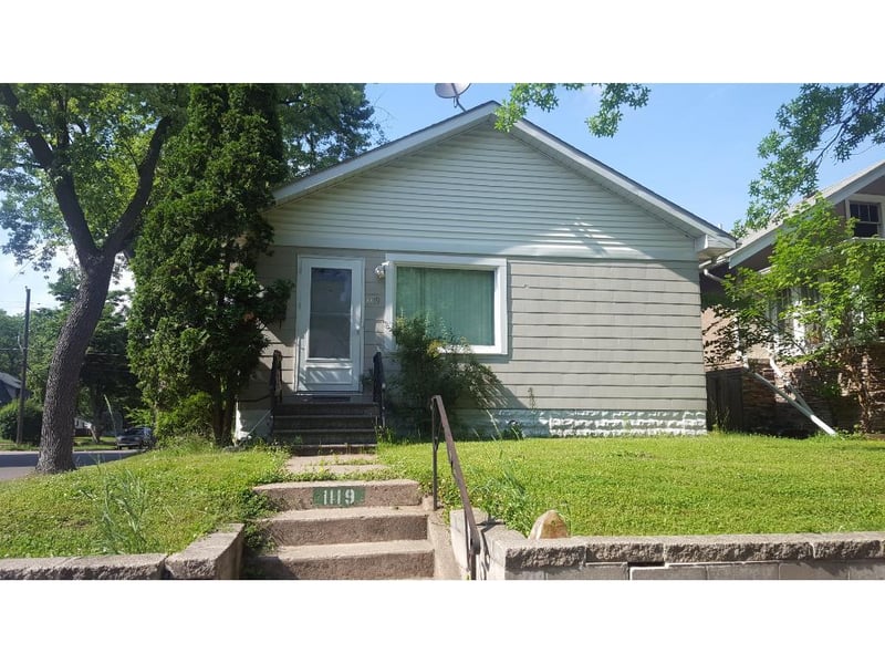 1119 Geranium Ave E, Saint Paul, MN 55106