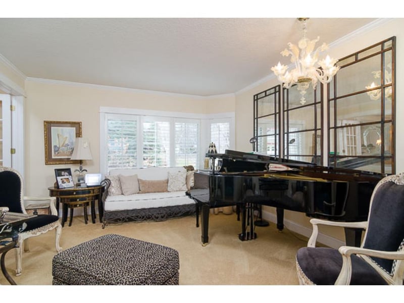 431 Park Ave, Mahtomedi, MN 55115