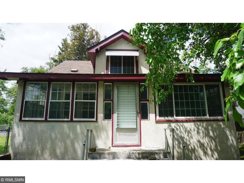 2033 Nokomis Ave, Saint Paul, MN 55119