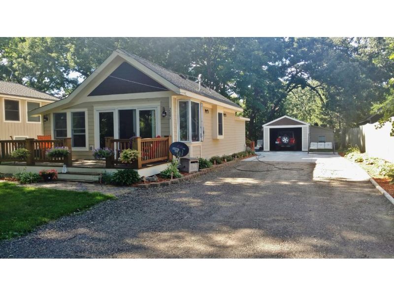 2601 Stillwater St, White Bear Lake, MN 55110