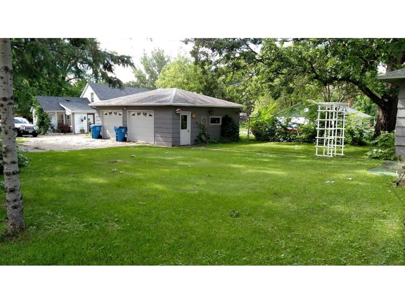 209 6th Ave N, Princeton, MN 55371