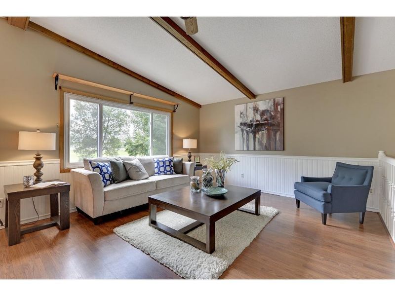 11814 Pennsylvania Ave N, Champlin, MN 55316