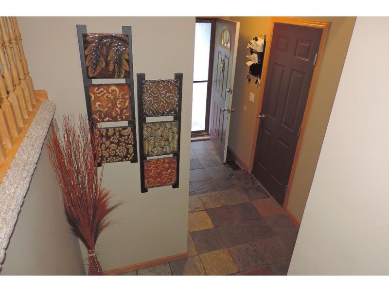 6011 Deer St, Monticello, MN 55362