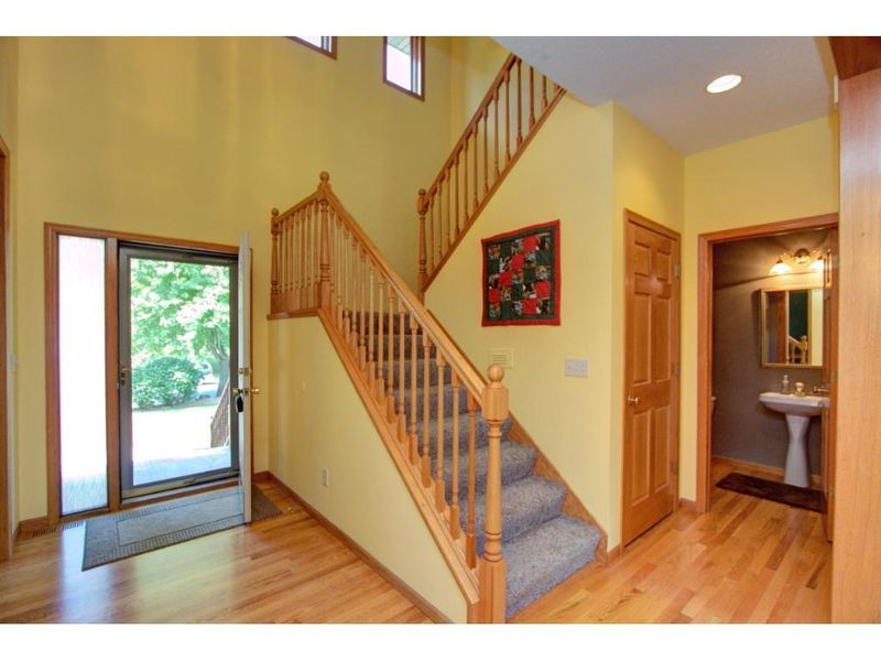 720 Country Lakes Dr, Lino Lakes, MN 55014