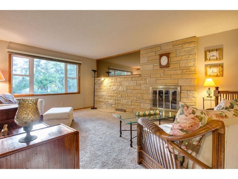 2923 8th Ln, Anoka, MN 55303