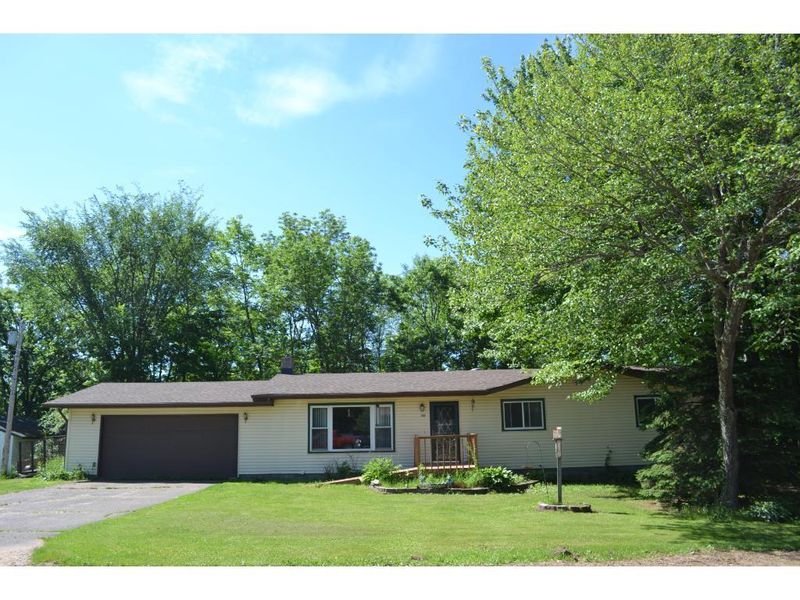 102 Silverwood Ave, Marble, MN 55764