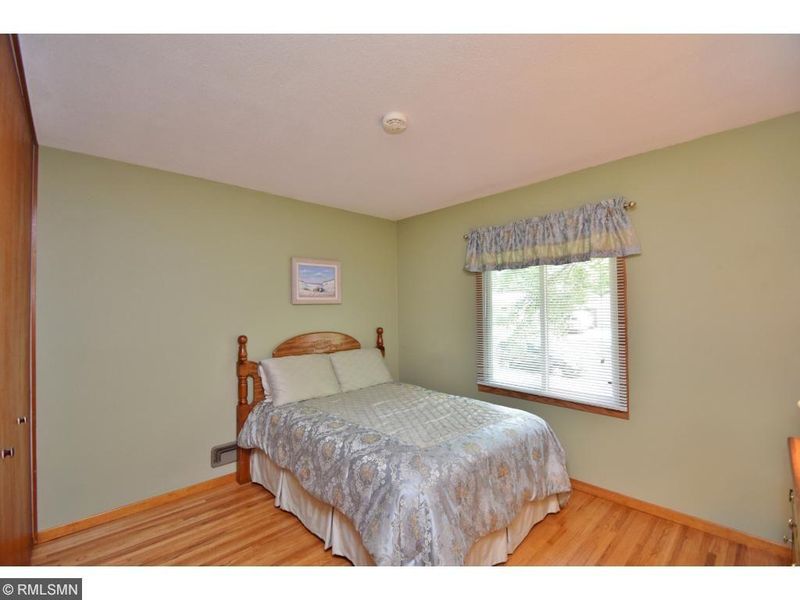 10664 Wren St NW, Coon Rapids, MN 55433