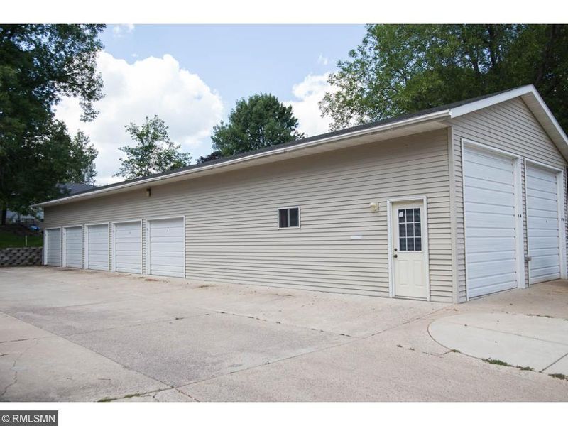 130 St Anthony Blvd, Watkins, MN 55389
