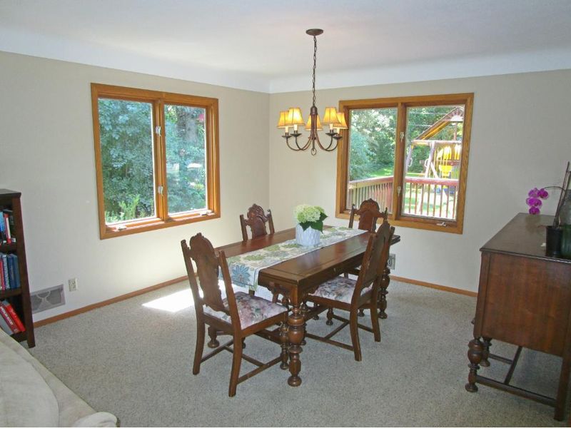 2440 Anthony St, South Saint Paul, MN 55075