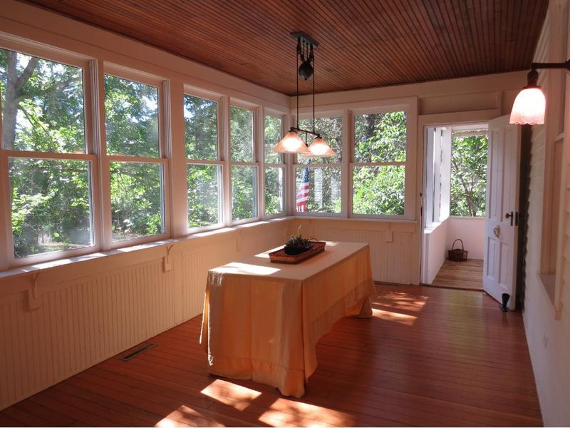 281 Rose St, Marine On Saint Croix, MN 55047