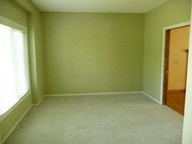 14087 Friday Ln, Apple Valley, MN 55124