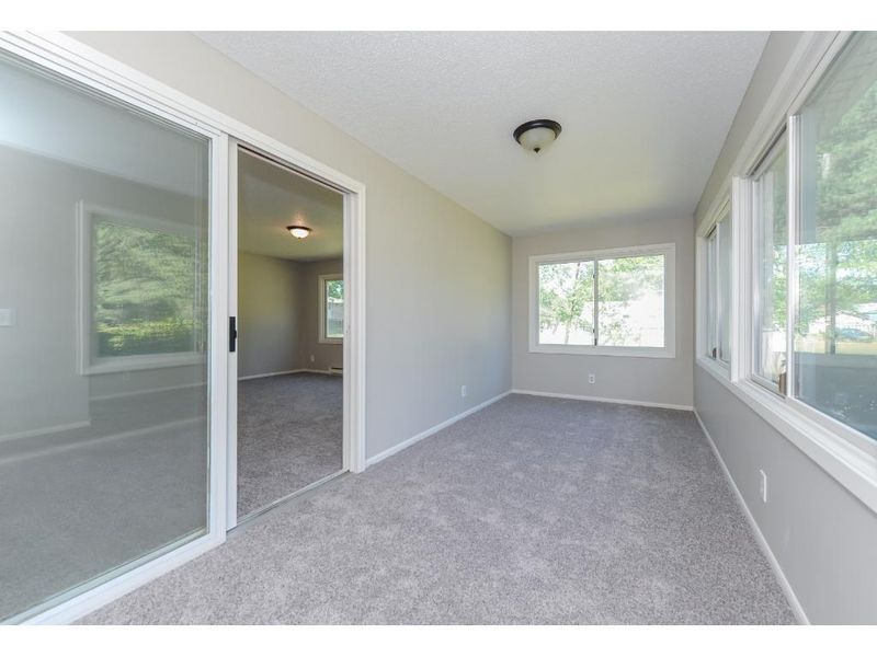 9130 Oakland Ave S, Bloomington, MN 55420