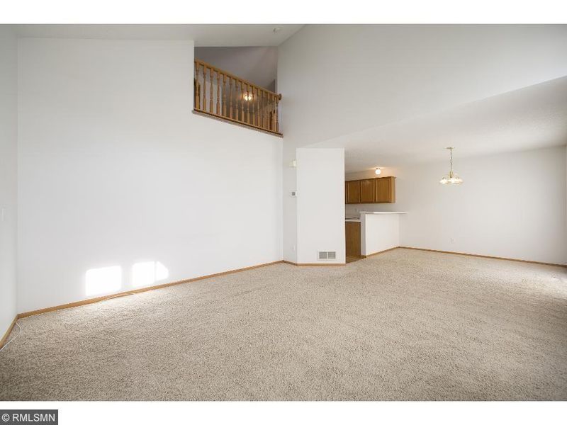 456 Aqua Cir, Lino Lakes, MN 55014