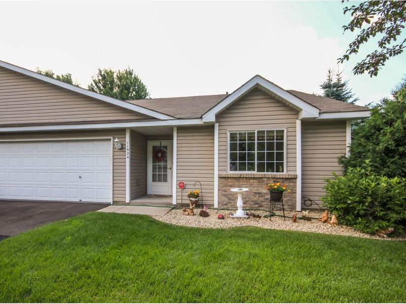 11524 Poppy St NW, Coon Rapids, MN 55433