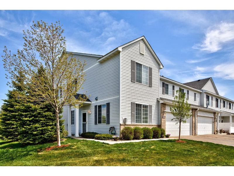 9632 Peony Ln N, Maple Grove, MN 55311