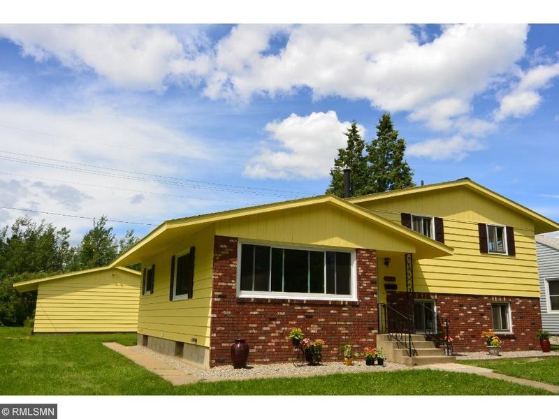 737 Michigan St, Hibbing, MN 55746