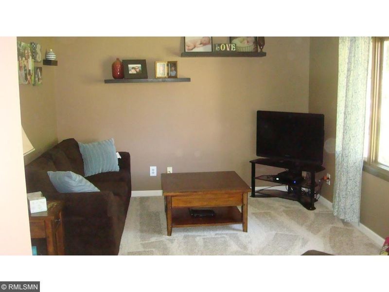 7966 71st St S, Cottage Grove, MN 55016