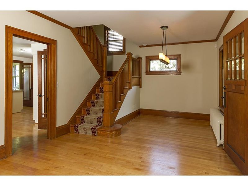 4390 Mackey Ave, Edina, MN 55424