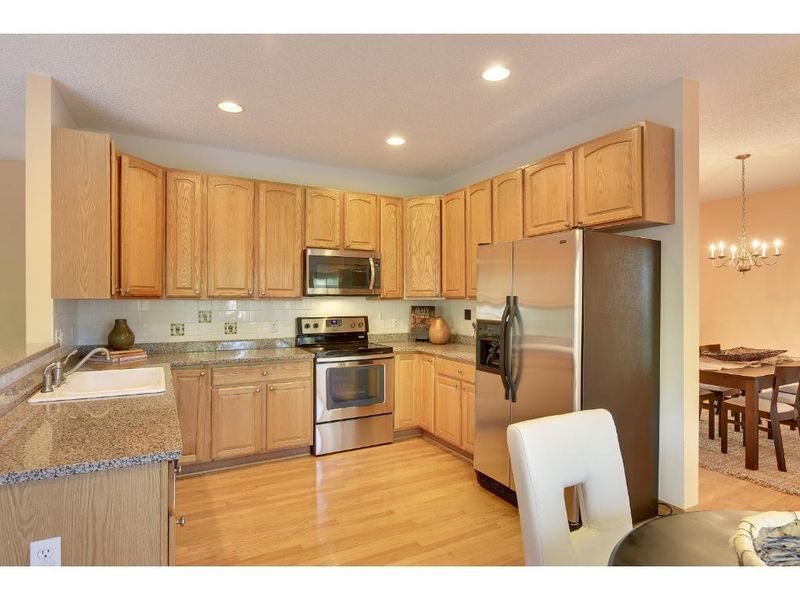 9487 Marshall Rd, Eden Prairie, MN 55347