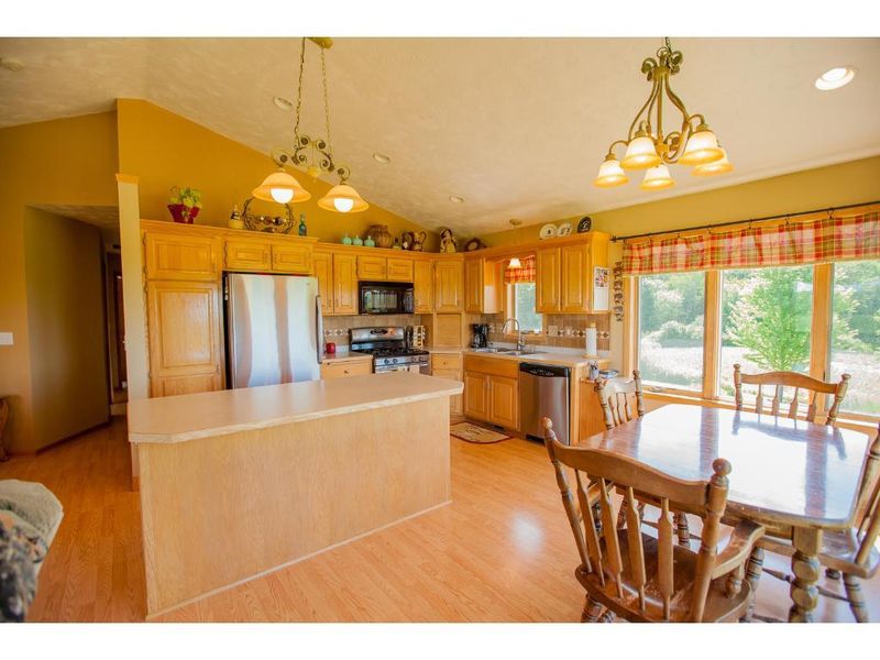 21209 336th St, Taylors Falls, MN 55084
