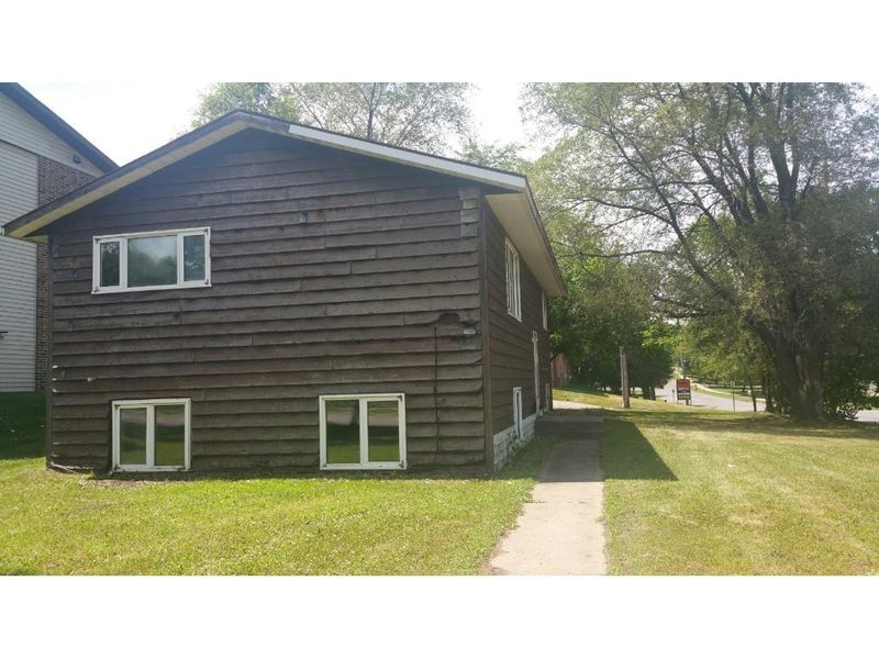 600 13th St S, Saint Cloud, MN 56301
