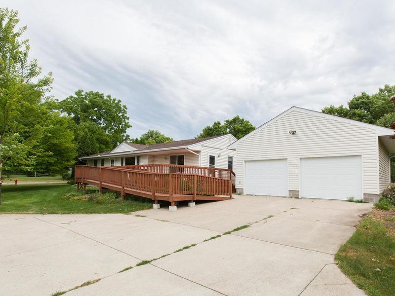 1316 5th Ave, Howard Lake, MN 55349