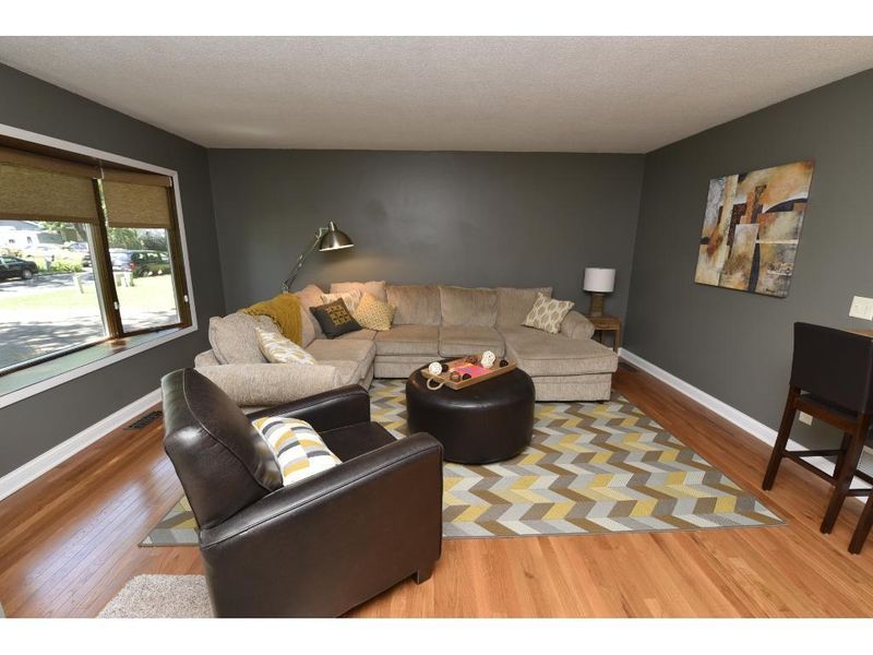 38507 Branch Ave, North Branch, MN 55056