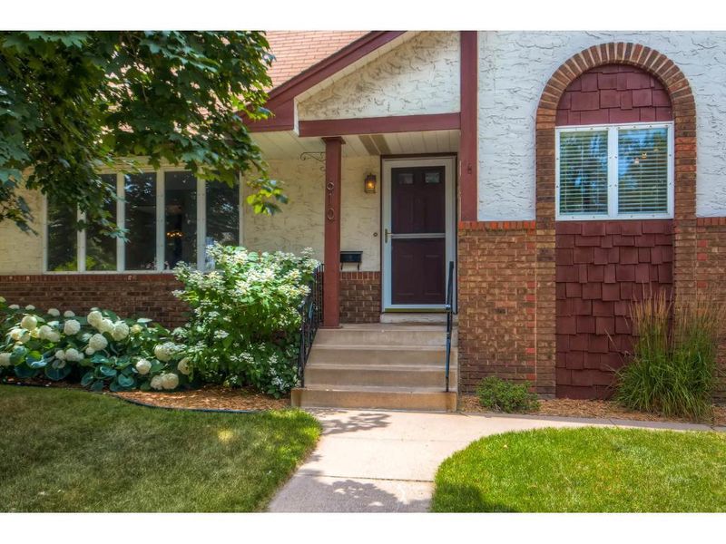 610 Main St NE, Minneapolis, MN 55413