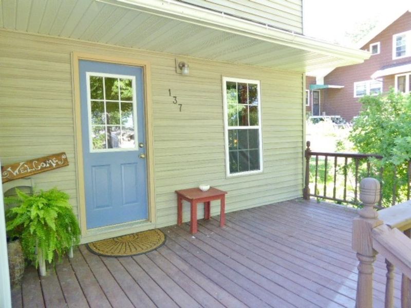 137 S Maple St, Ellsworth, WI 54011