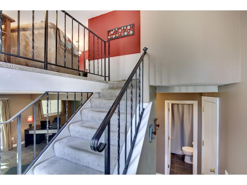 1723 Hickory Hill Dr, Eagan, MN 55122