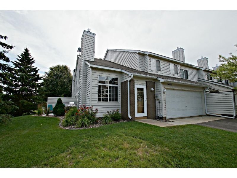 12781 Edgewater Pa, Apple Valley, MN 55124