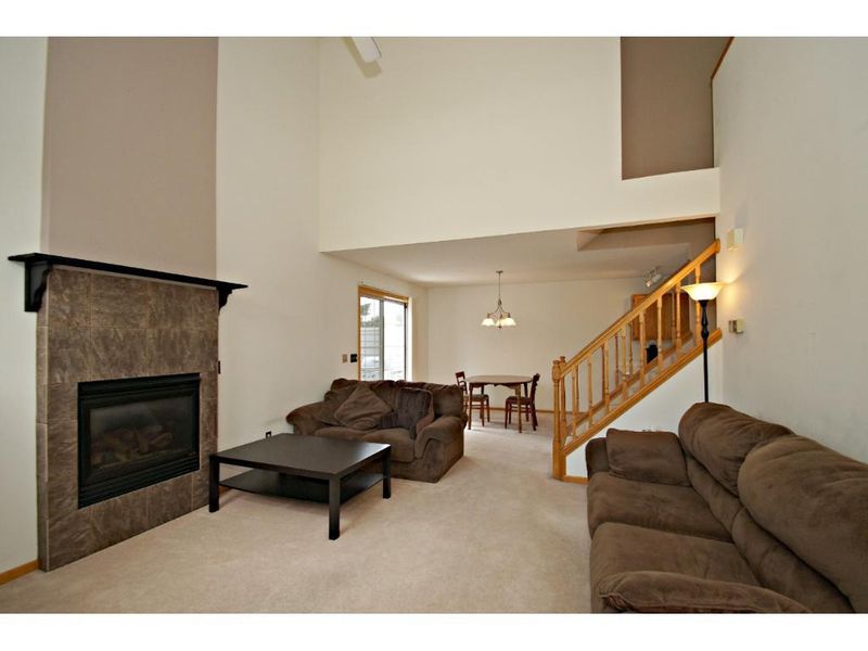 12781 Edgewater Pa, Apple Valley, MN 55124