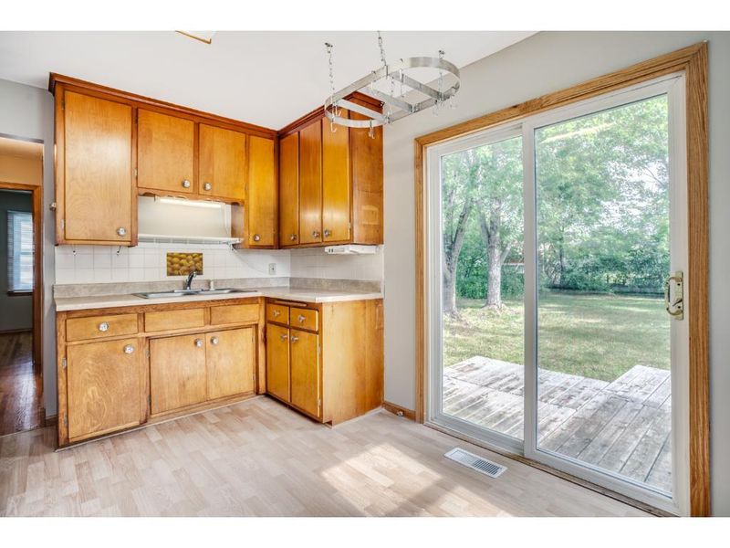 169 91st Ave NE, Blaine, MN 55434