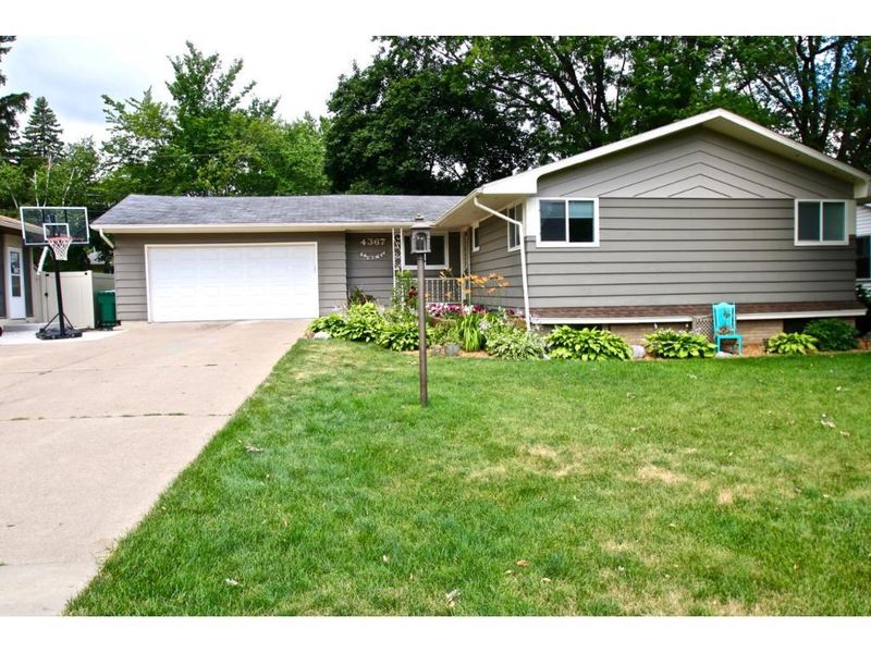 4367 Colorado Ave N, Crystal, MN 55422