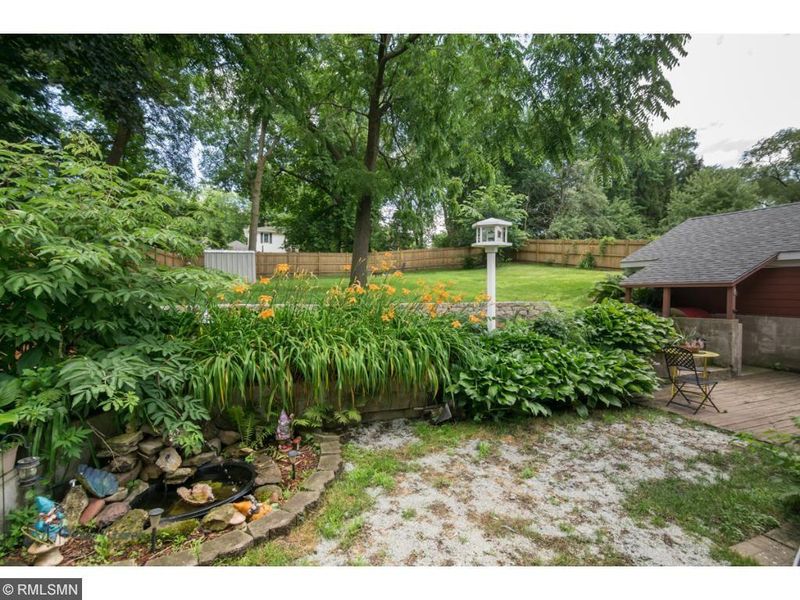 921 Holcombe St S, Stillwater, MN 55082