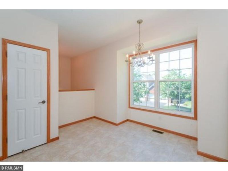 318 Heritage Trl, Circle Pines, MN 55014