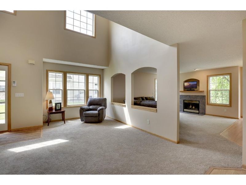 9233 Merrimac Ln N, Maple Grove, MN 55311