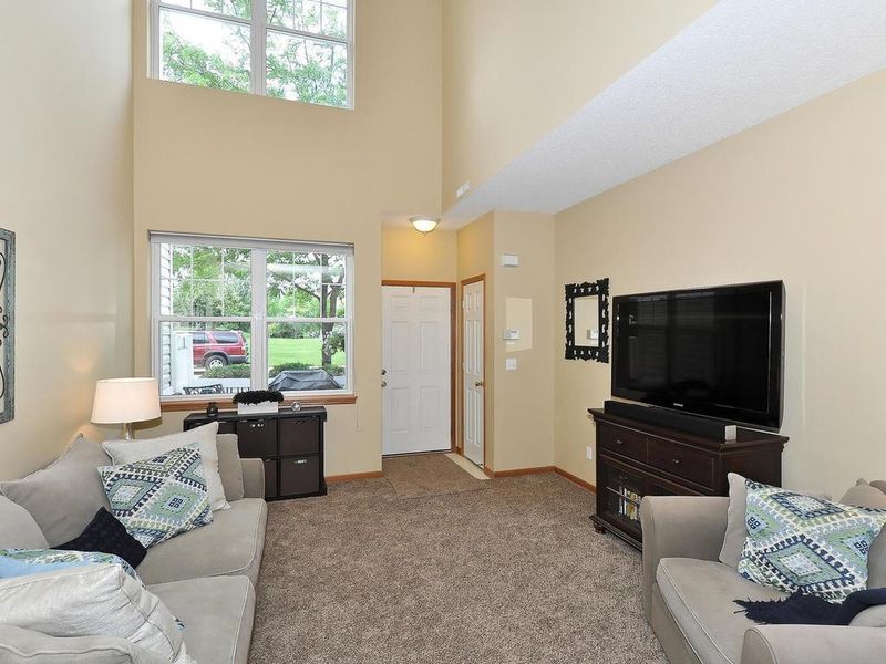824 Princeton Ave, Shakopee, MN 55379