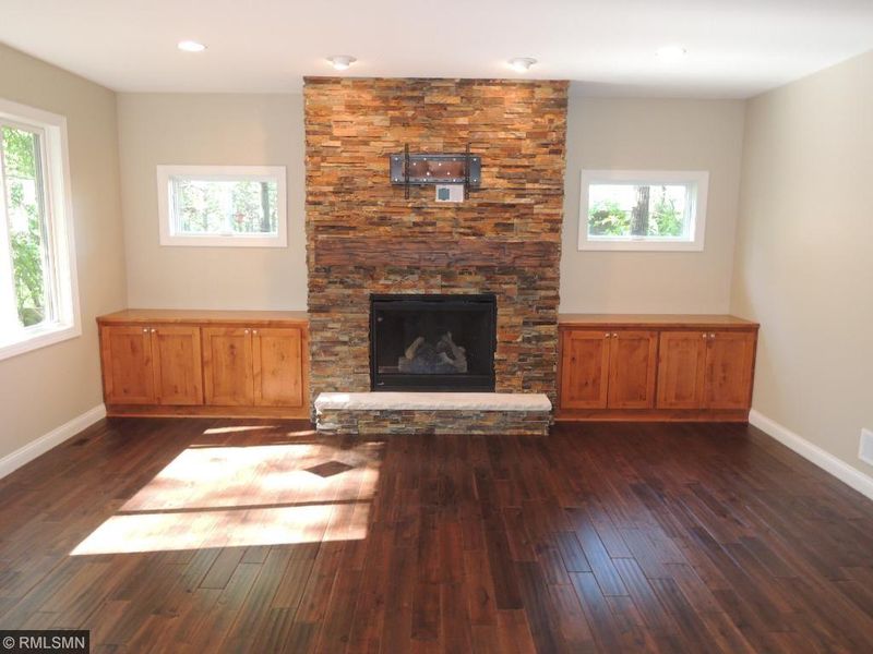 5433 Cottage Ave, White Bear Lake, MN 55110