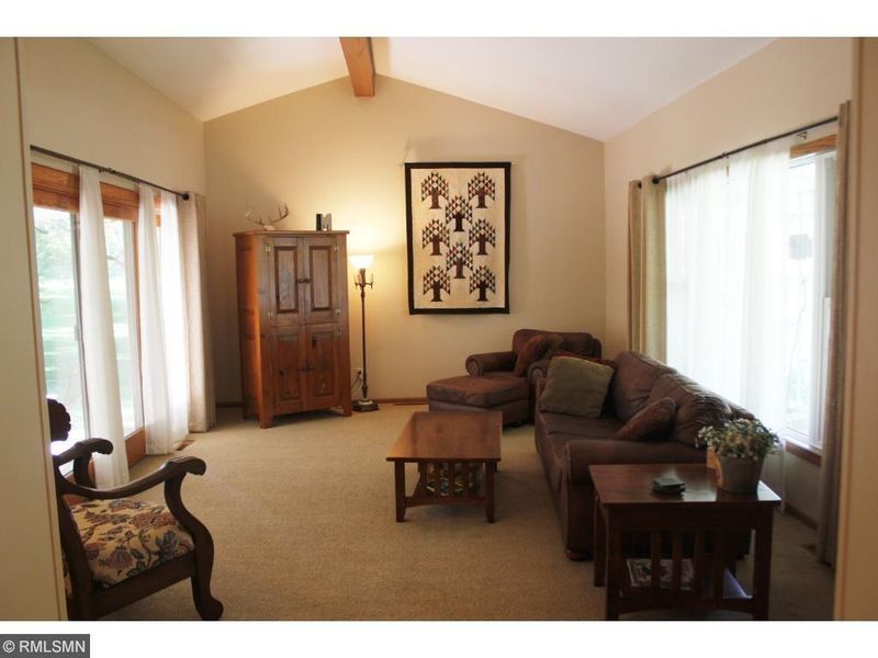 37 Roger Rd, Saint Cloud, MN 56301