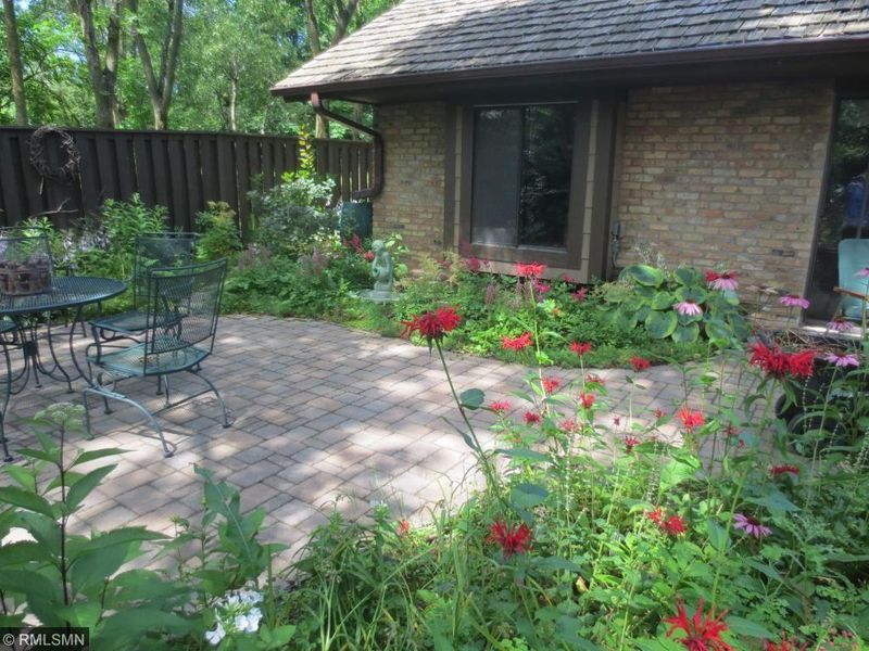 17909 Brigham Trl, Wayzata, MN 55391