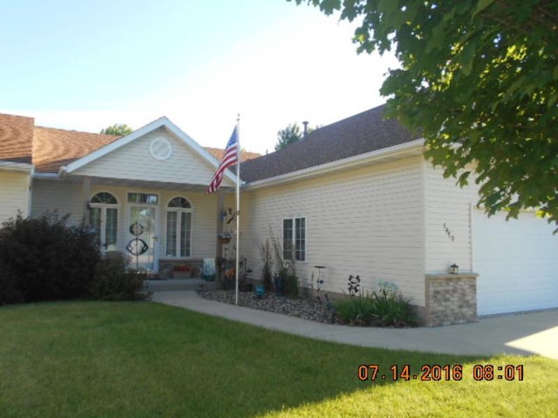 1990 Richway Ln SE, Owatonna, MN 55060